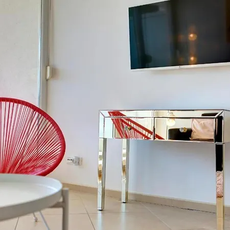 Apartment One-bedroom With Sea View Premium